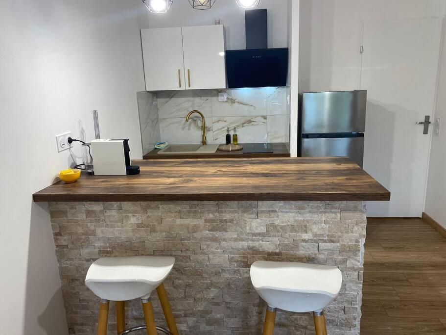 Appartement Residence Vacances Amandier Arles Eksteriør billede