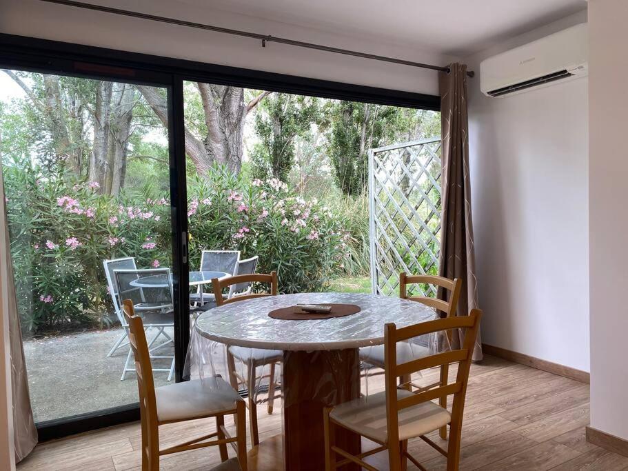 Appartement Residence Vacances Amandier Arles Eksteriør billede