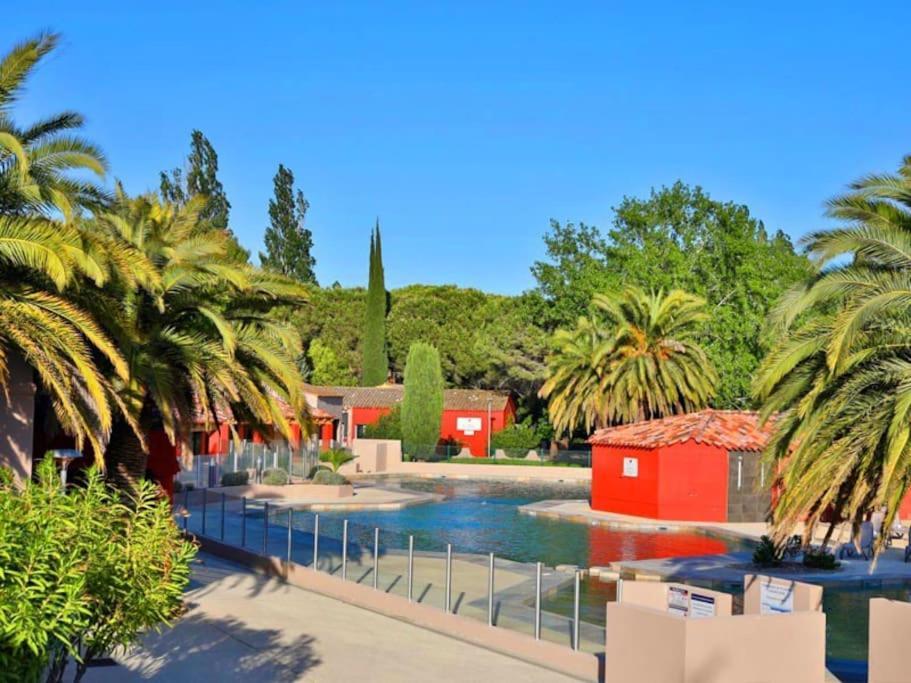 Appartement Residence Vacances Amandier Arles Eksteriør billede